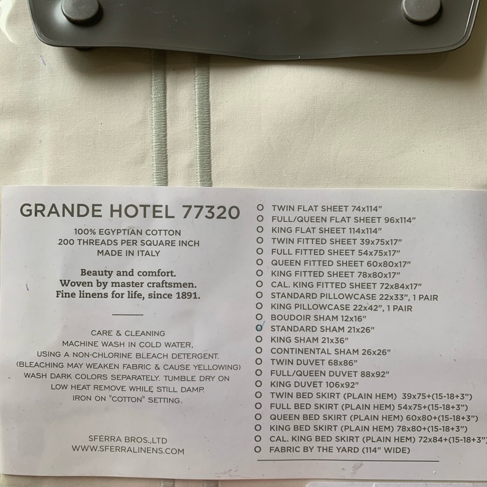 Sferra Grande Hotel standard sham NIP - Picture 4 of 5